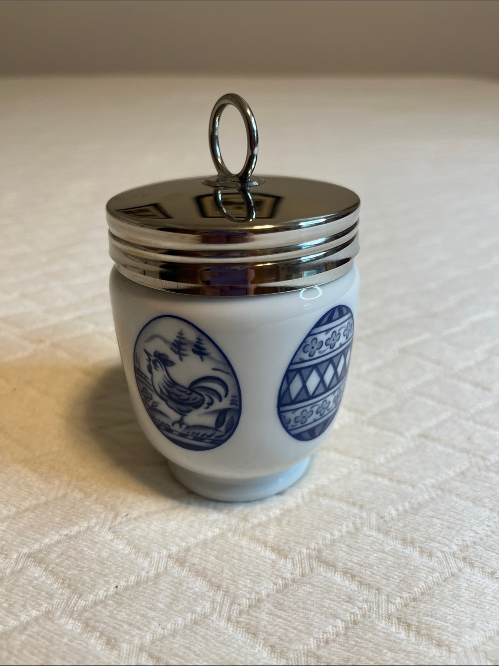 Royal Worcester egg coddler Blue and White Porcelain Trinket Jar with Silver Lid - Picture 3 of 6